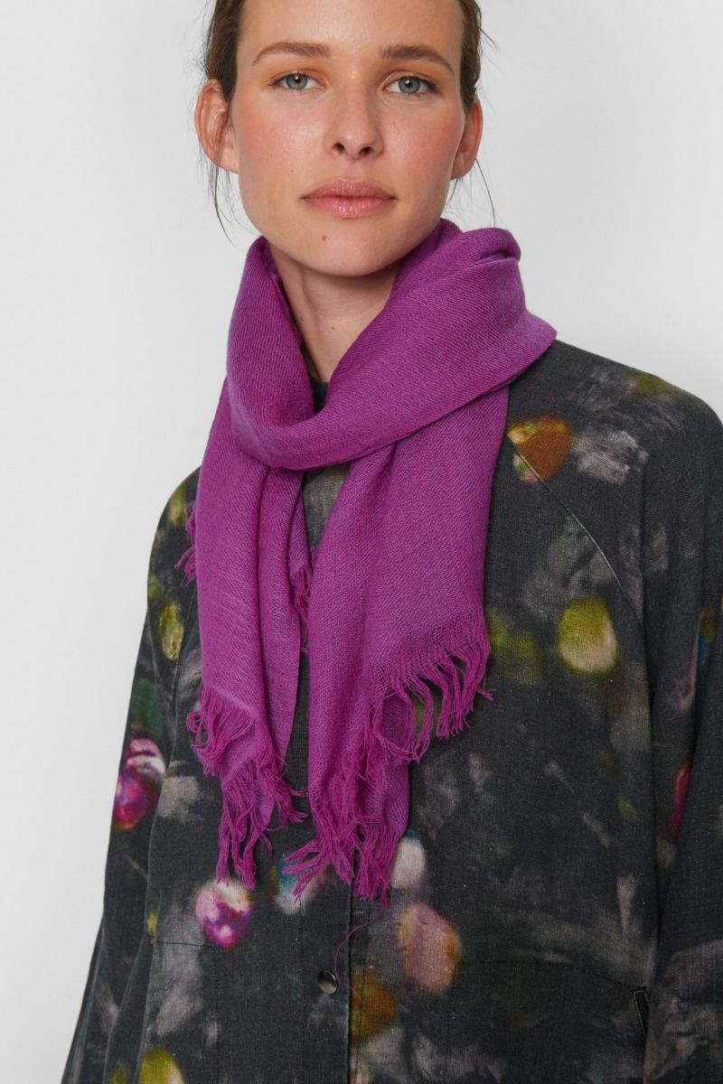 Colour flash scarf