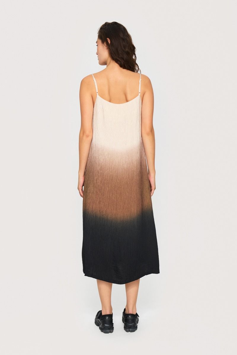 Summer dip dye strap klänning