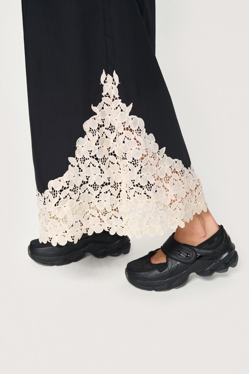 Paper poplin trousers