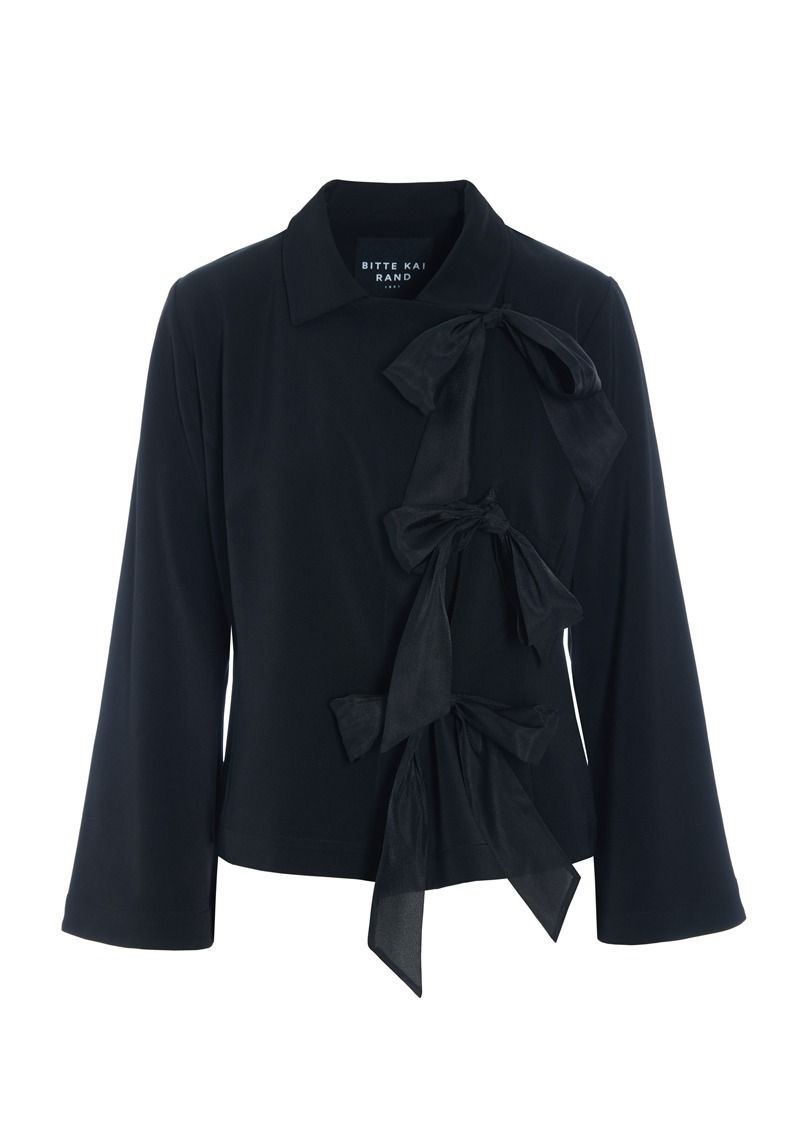 Sakura stretch jacka med rosetter