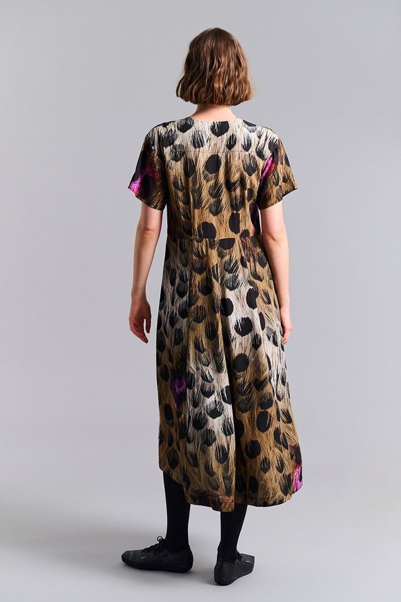 Haru FSC klänning kortarm