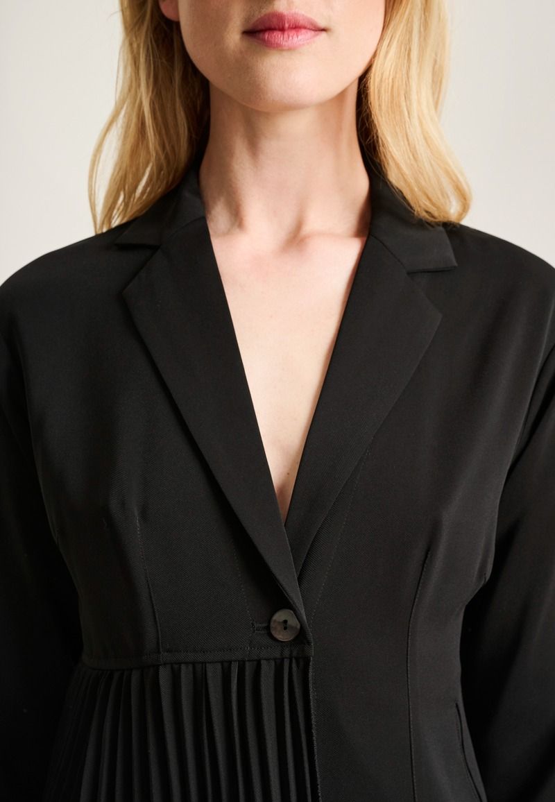 Yume jacket with plisse detail