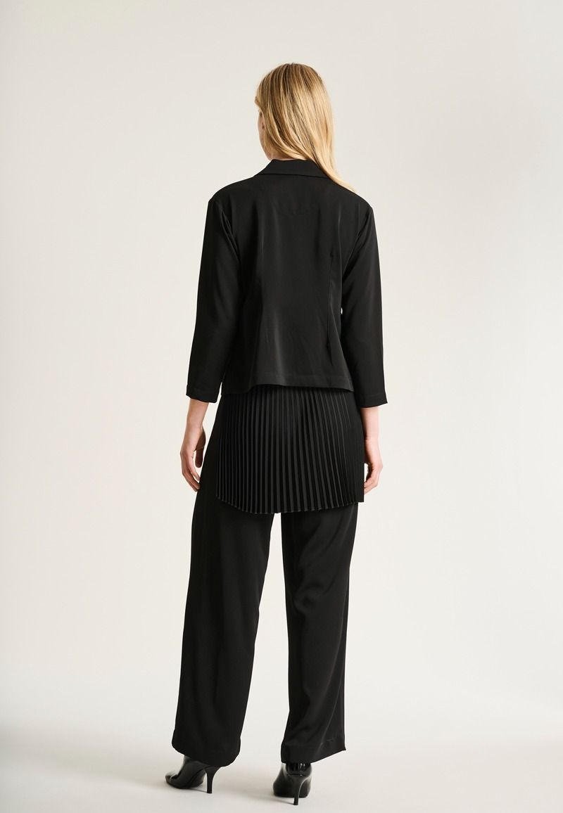 Yume jacket with plisse detail