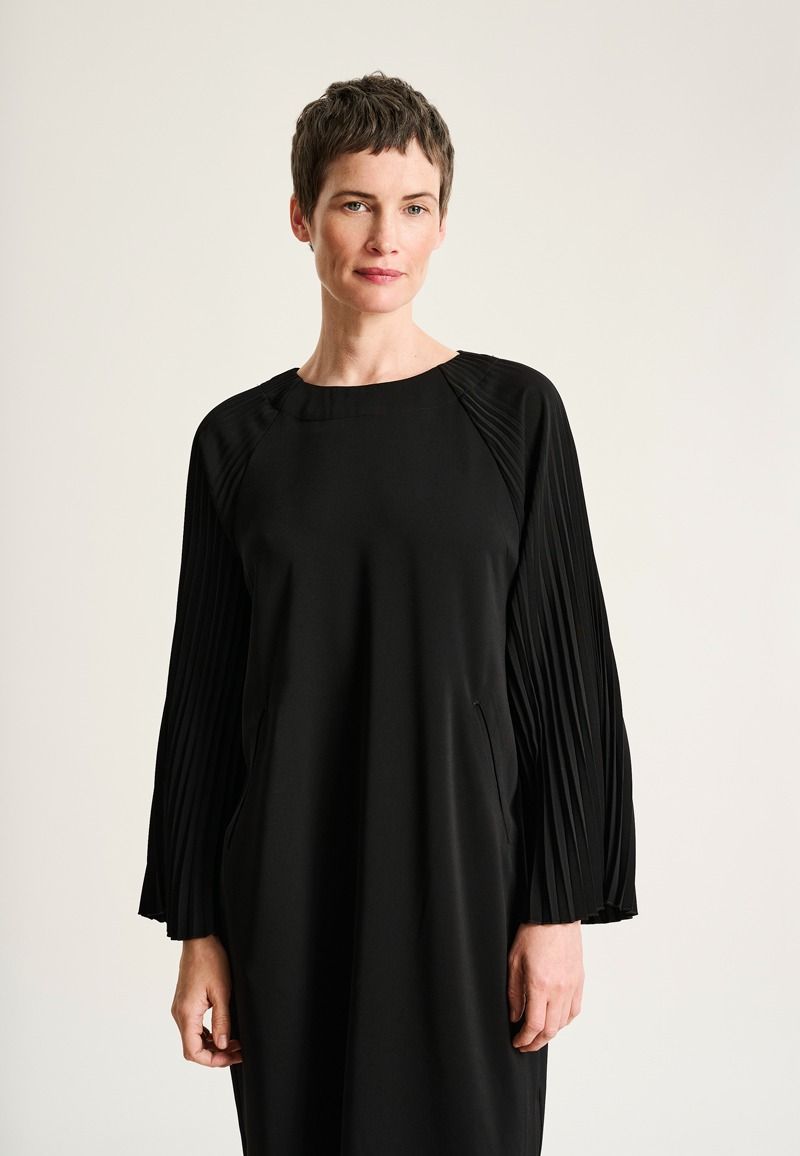 Yume dress with plisse detail