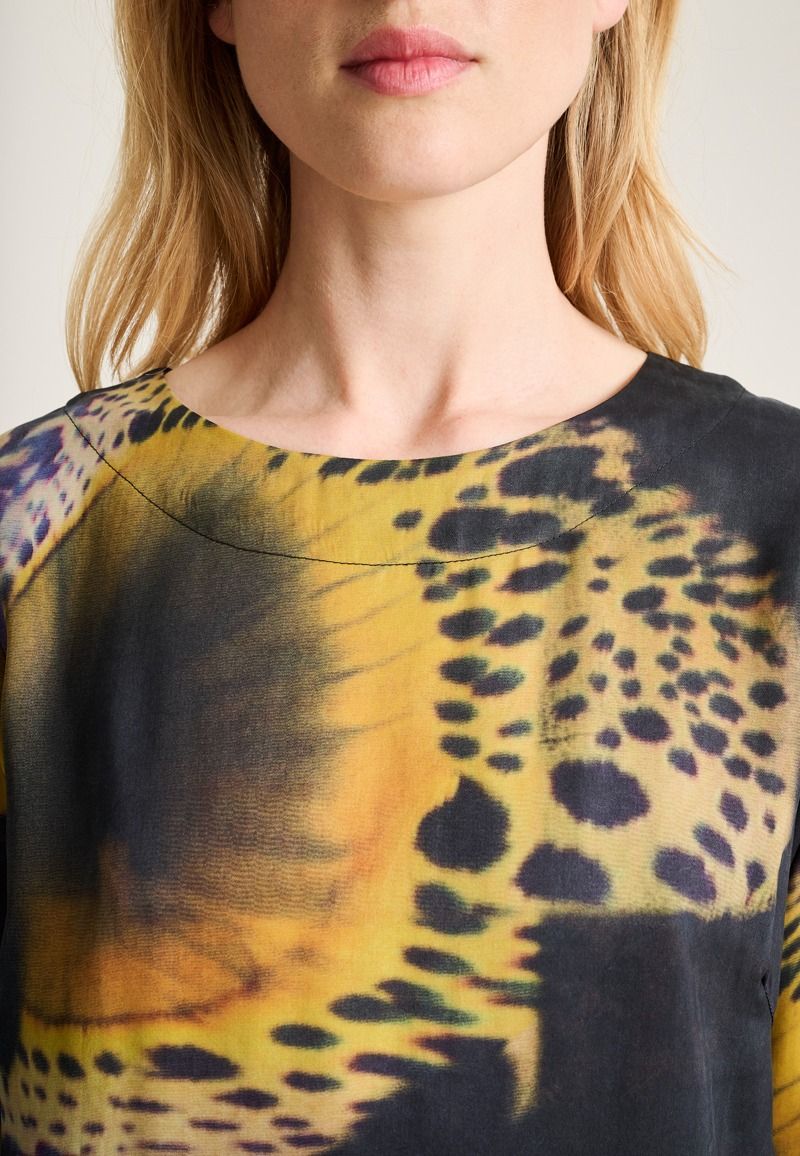 Shinobe blouse with boatneck