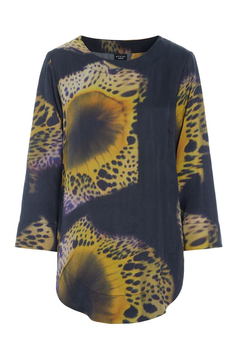 Shinobe blouse with boatneck