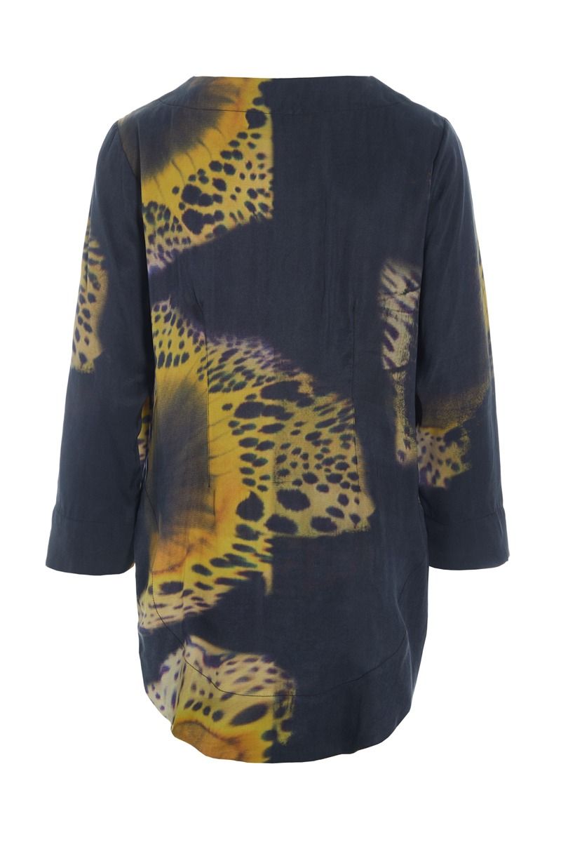 Shinobe blouse with boatneck