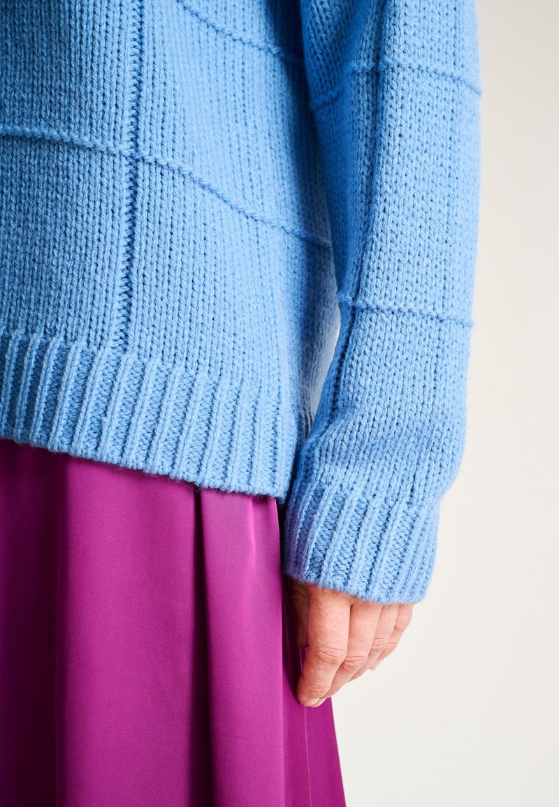 Nitto turtleneck blouse