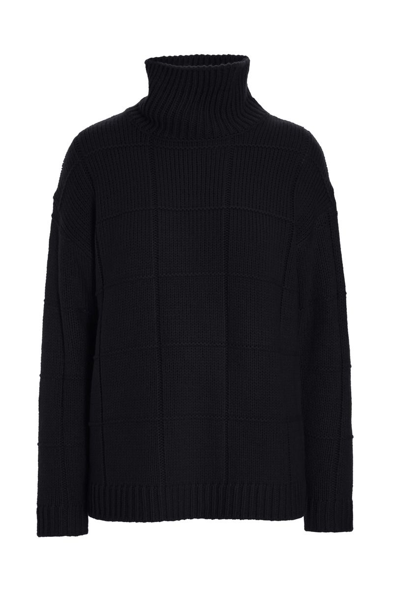 Nitto turtleneck blouse
