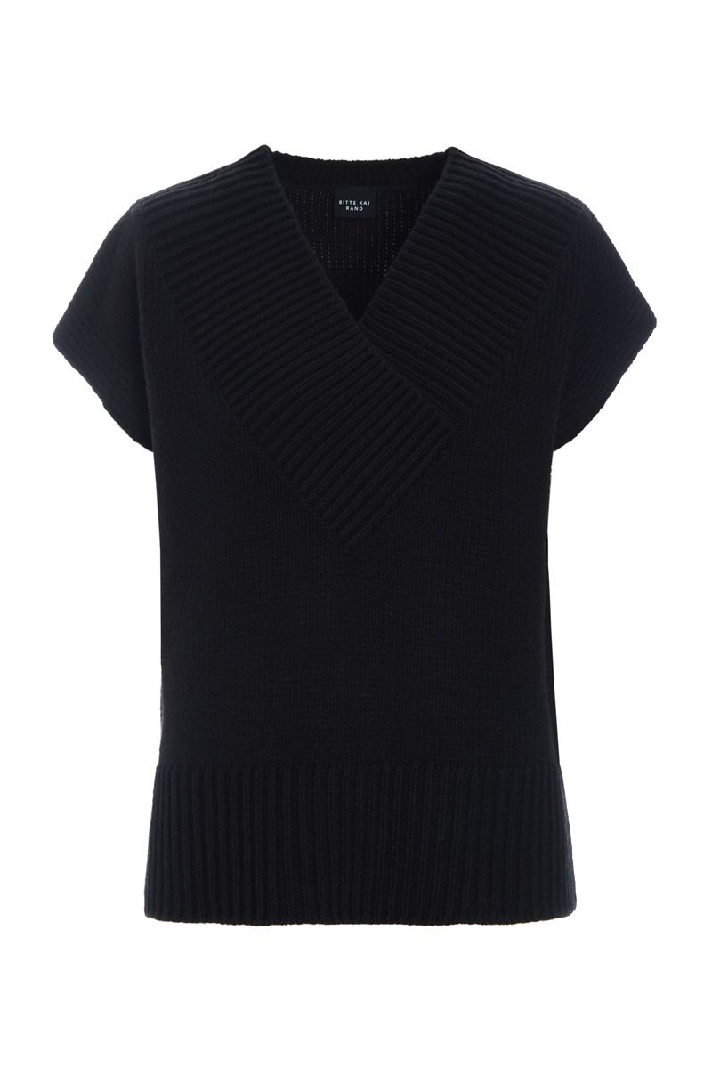 Nitto sleeveless blouse
