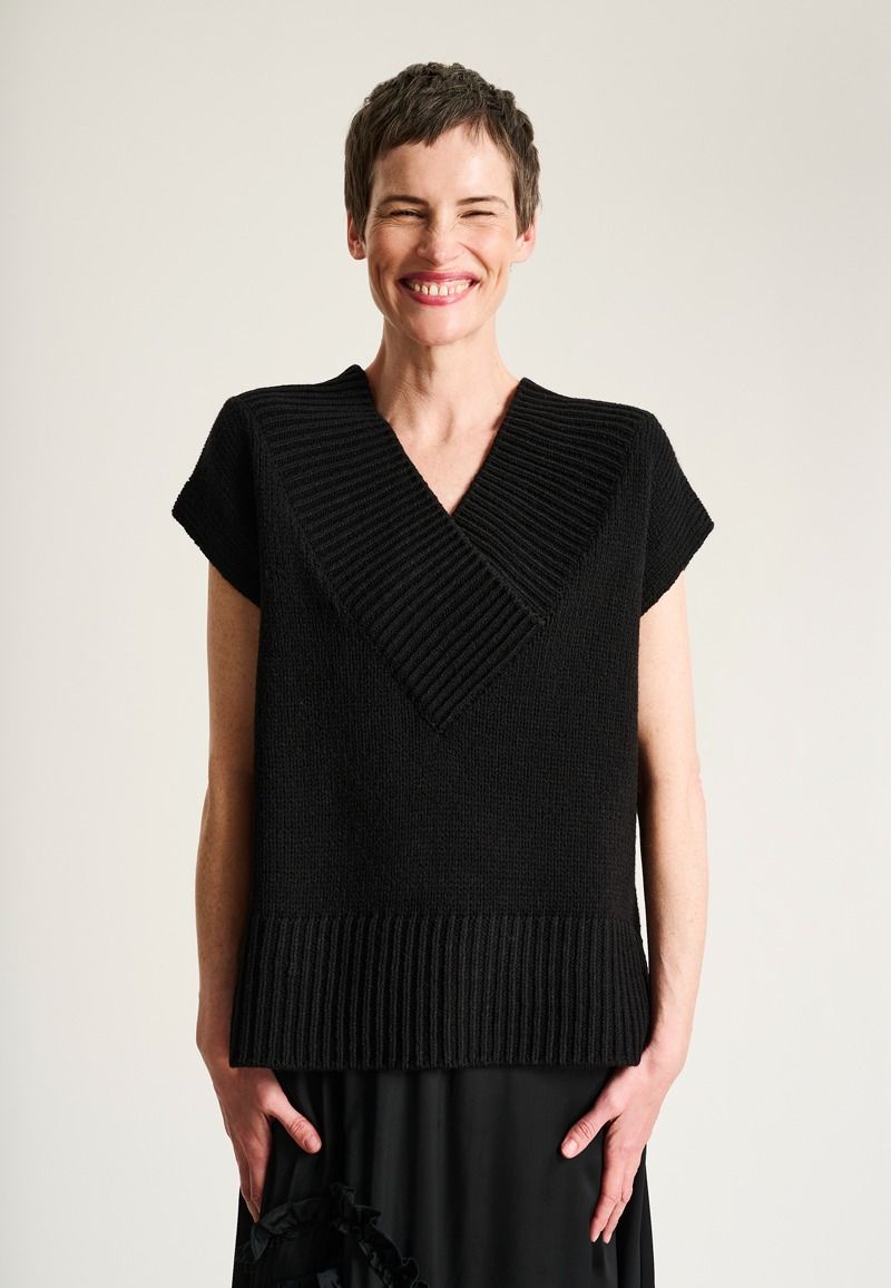 Nitto sleeveless blouse