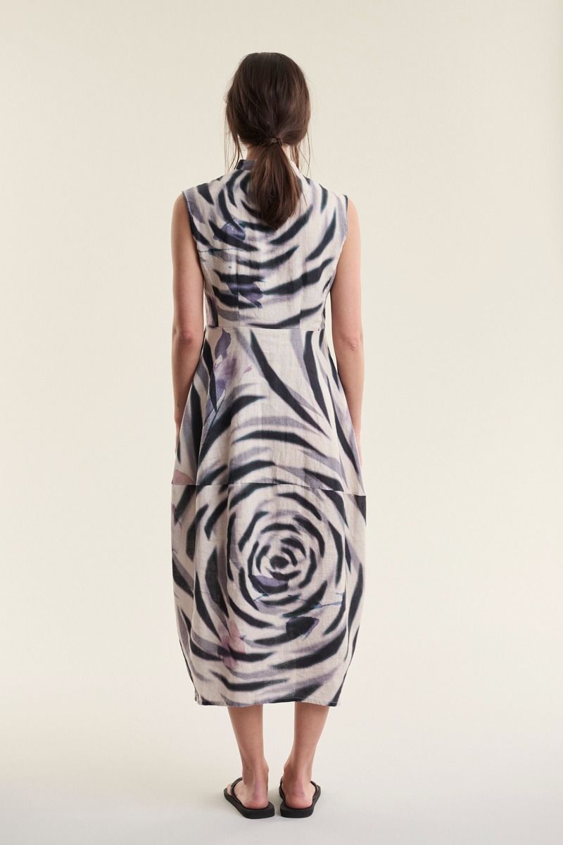 Harukaze ærmeløs kjole