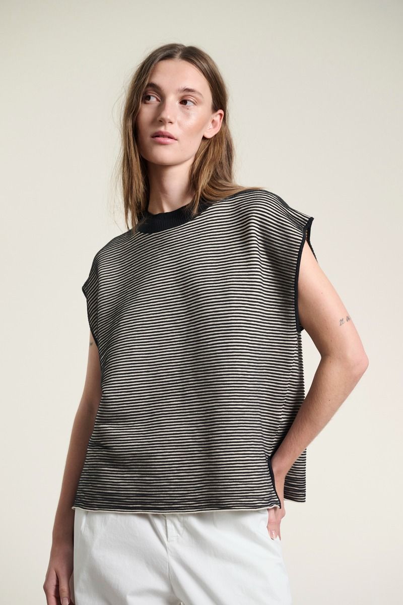 Saku Bluse mit Biesen