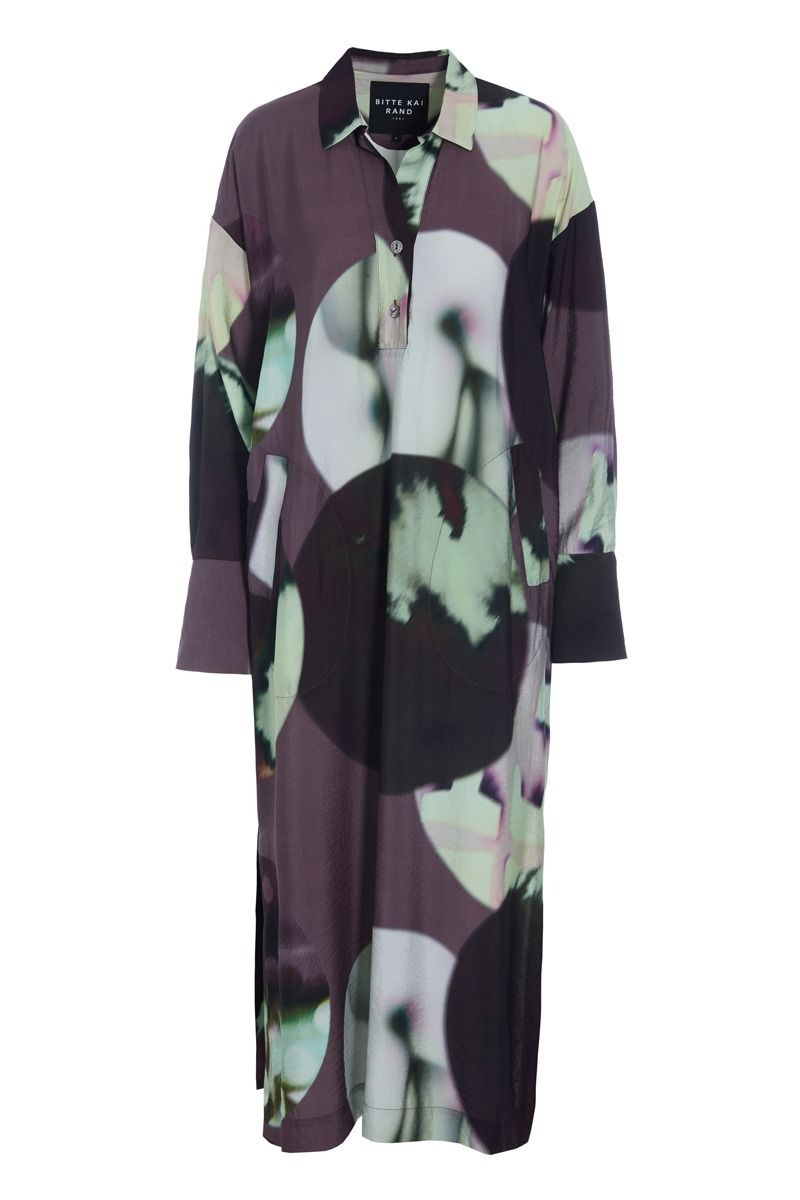 Tsuki Kleid mit V-Ausschnitt