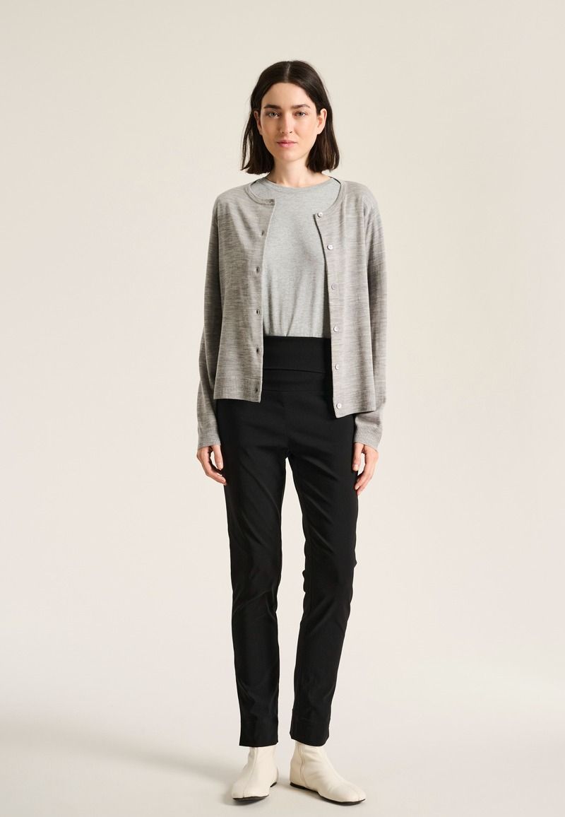Magic stretch long trousers with slits