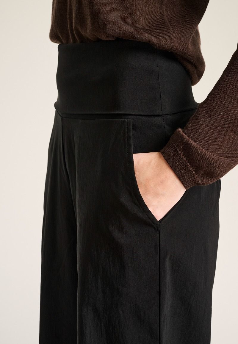 Magic stretch culotte pants