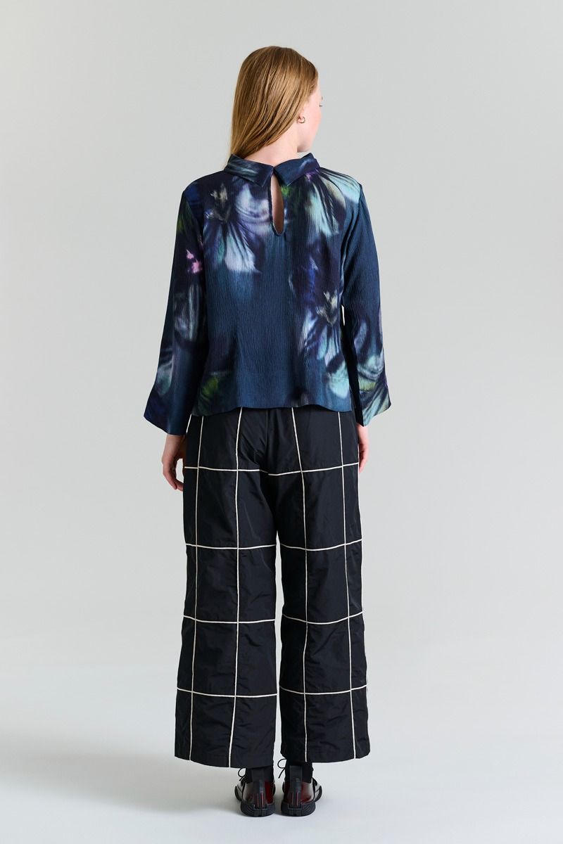 Transition flower Blus