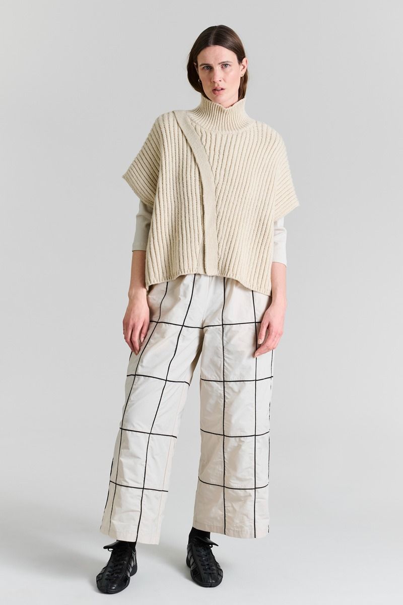 Nitto High-necked Blouse