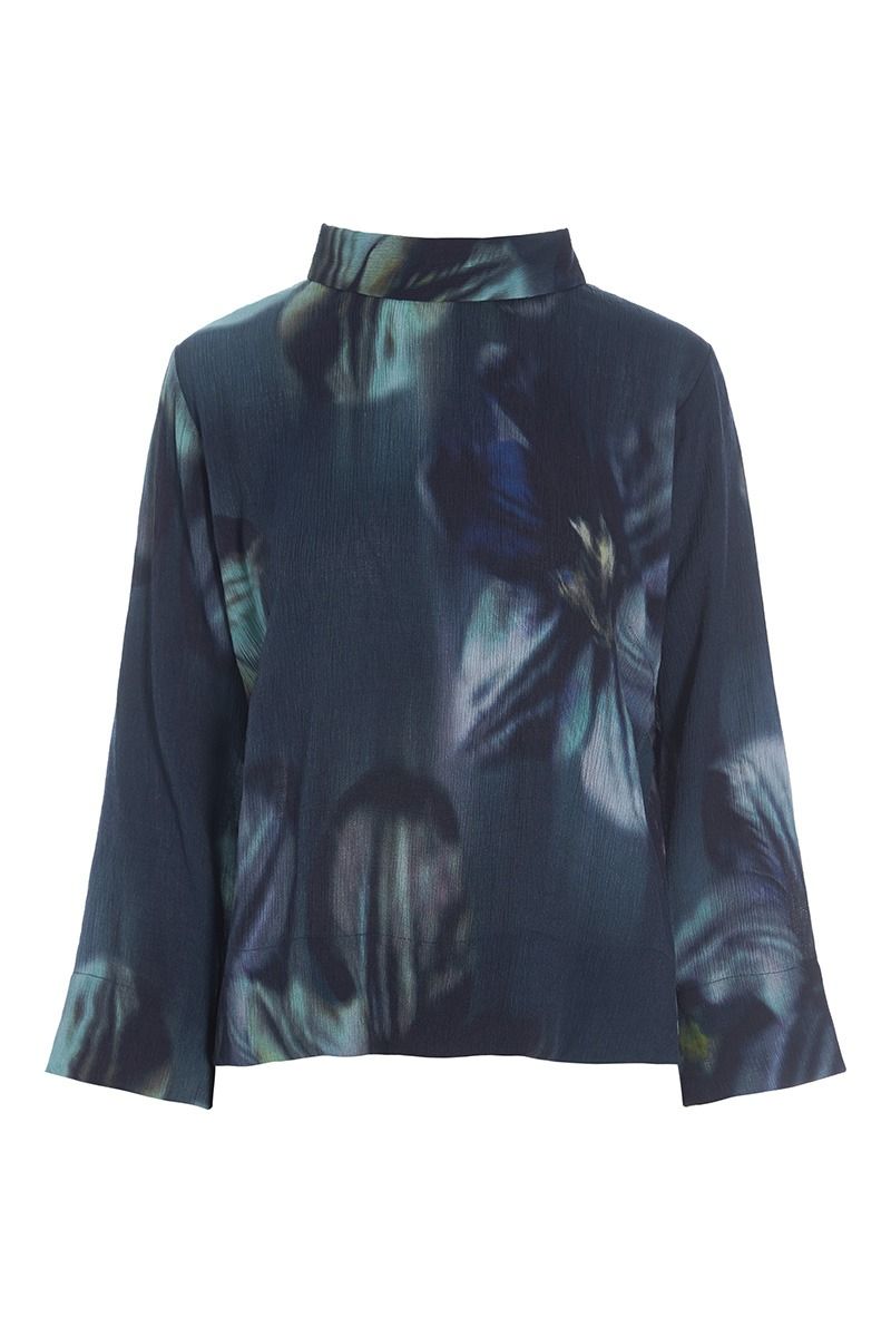 Transition flower Blus