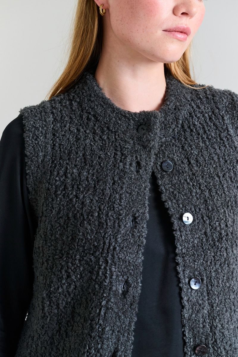 Fuwatto Ärmlös kofta