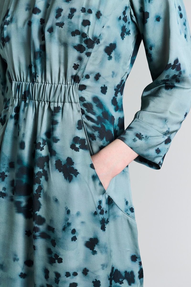 Frozen flowers FSC klänning