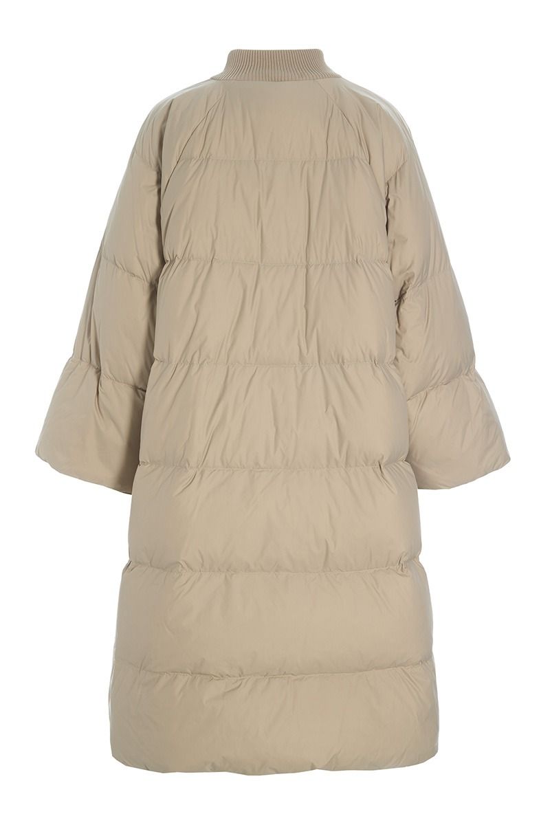 Feather down kappa med knappar