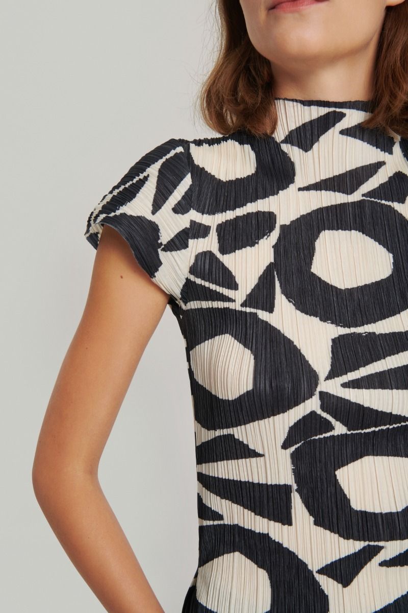 Cut-out collage t-shirt