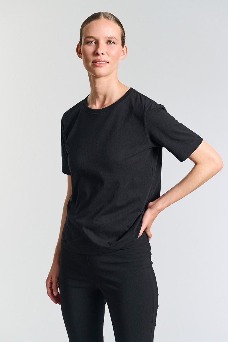 Osaka organic cotton t-shirt