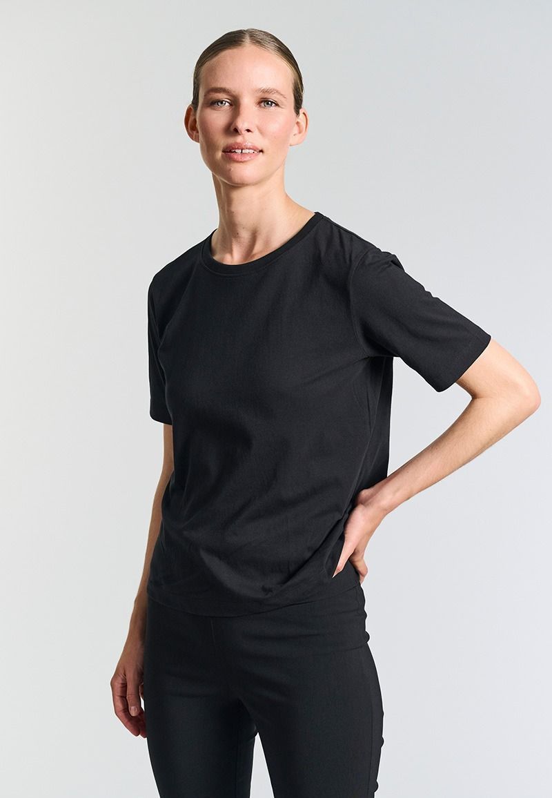 Osaka organic cotton t-shirt