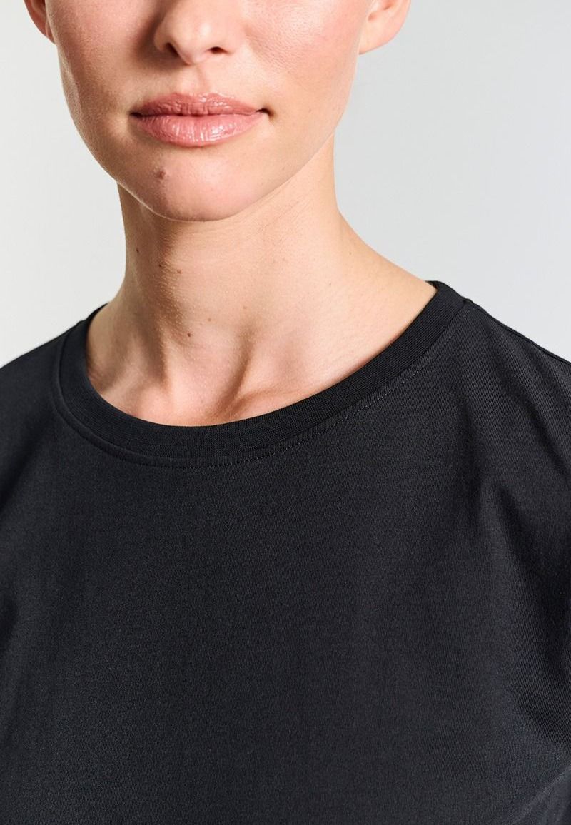 Osaka organic cotton t-shirt