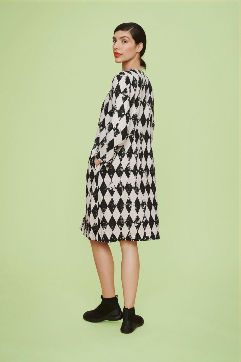Broken harlequin kjole