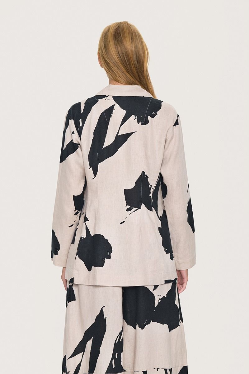 Shadow blossom jacka