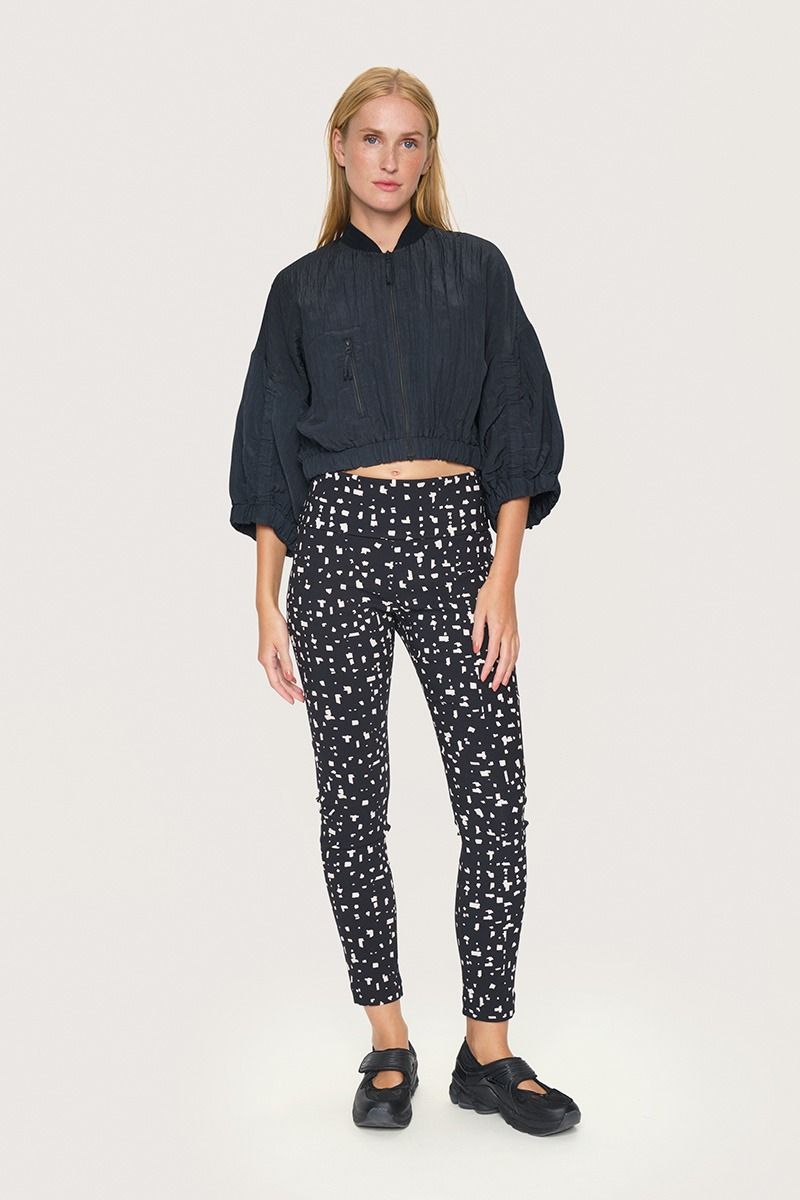 Ivory stickers byxor