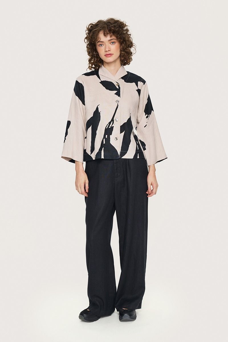 Shadow blossom kort jacka