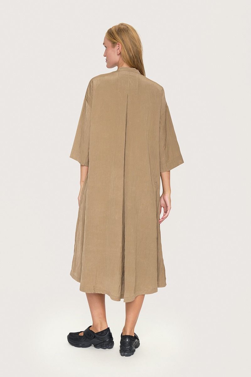 Hannoki överdimensionerad klänning