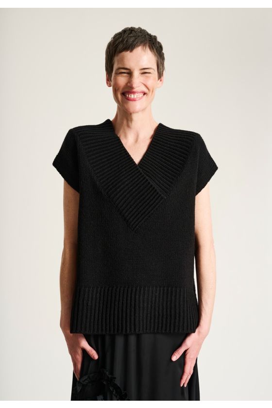 Nitto sleeveless blouse