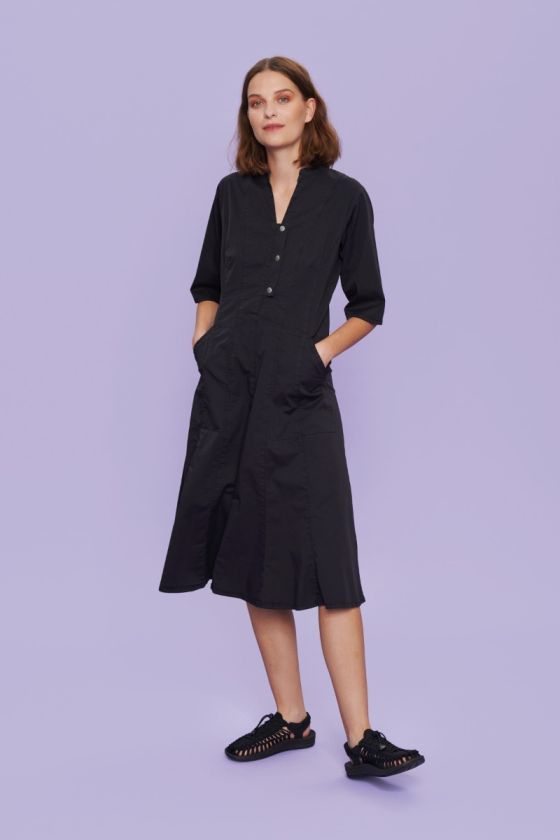 Senmei klänning med knappar