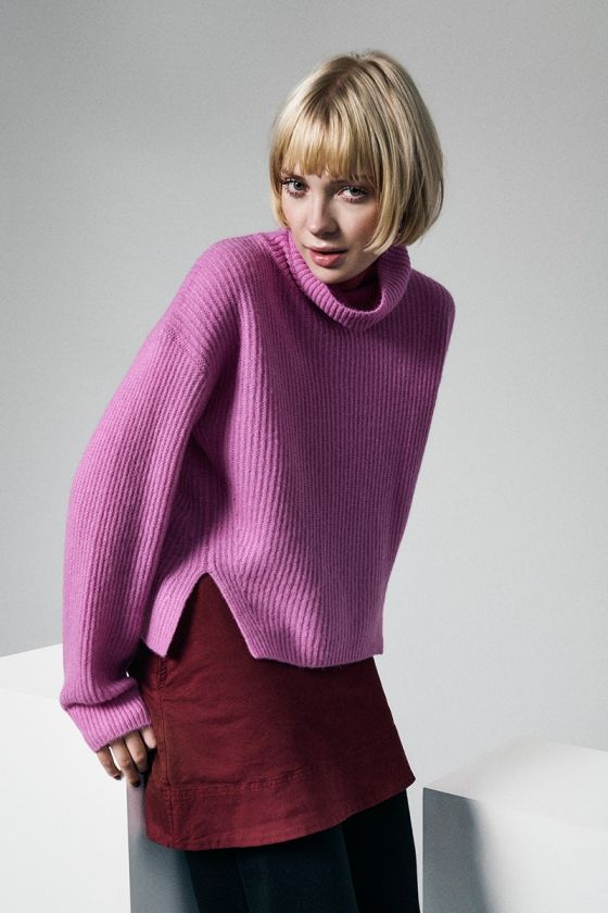 Kebukai Roll-neck Sweater